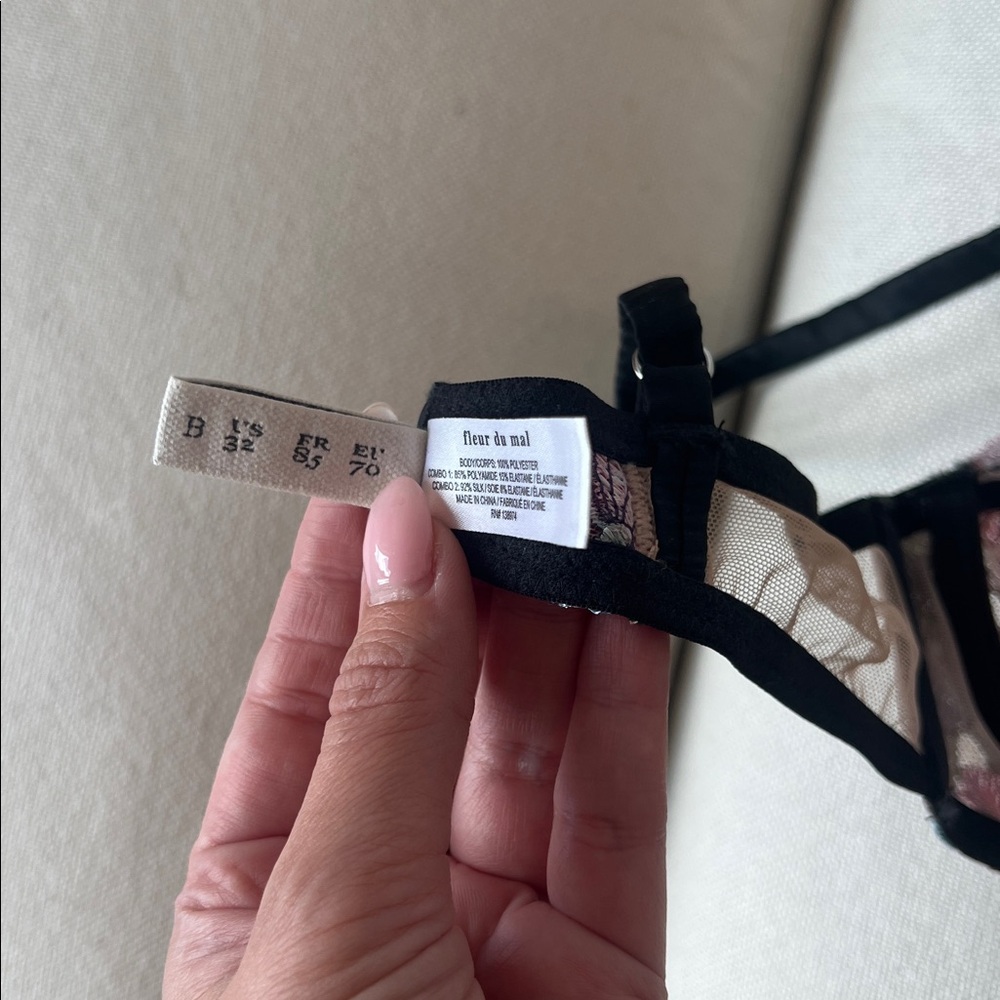 Fleur du Mal Black and Pink Floral Lace Bra - Picture 4 of 4